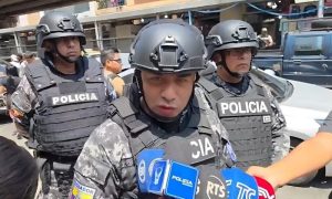 Códigos QR en Zona 8 Policía refuerza seguridad en Guayaquil