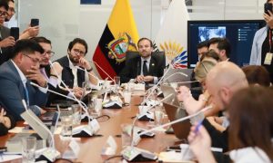 USD 493M pagos y 211 compras medicamentos 2025