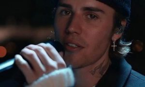 Justin Bieber revive el recuerdo de Baby en la bolera