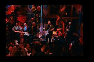 Los Lobos demanda a Sony por regalías de canciones