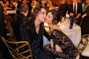 Timothée Chalamet agradece a Kylie Jenner en Critics Choice Awards