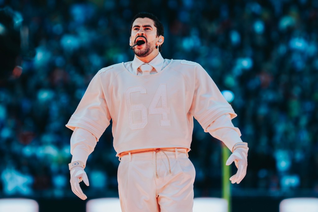 Medio tiempo del Super Bowl entra a listas de Billboard