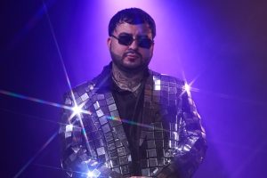 Esaú Ortiz lanza su programa de influencers Retro Bélico: Exclusiva