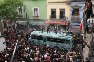 U2 toma las calles de Ciudad México para nuevo video musical: Míralos