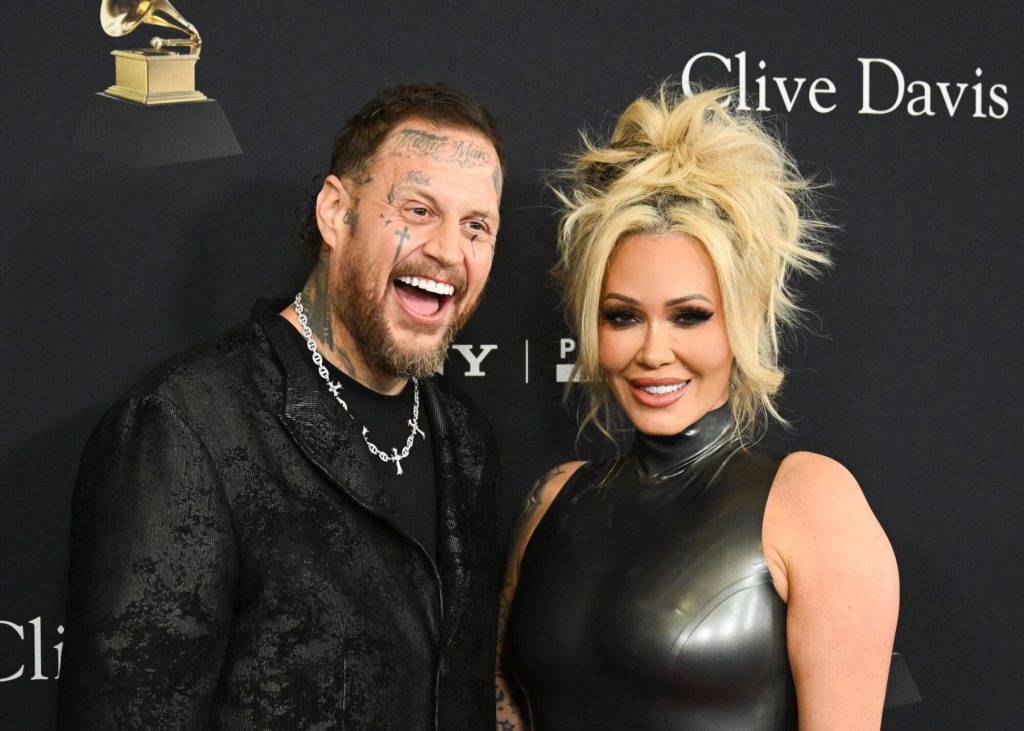 Jelly Roll solicita el divorcio de Bunnie Xo tras una década casados