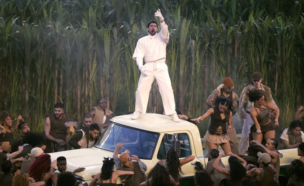 Bad Bunny logra hito histórico en los Emmy con su show del Super Bowl