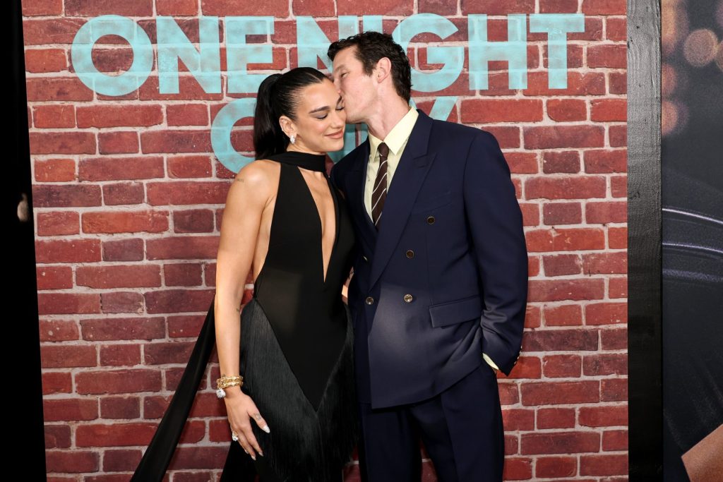 Dua Lipa habla de su día de boda «mágico» con Callum Turner