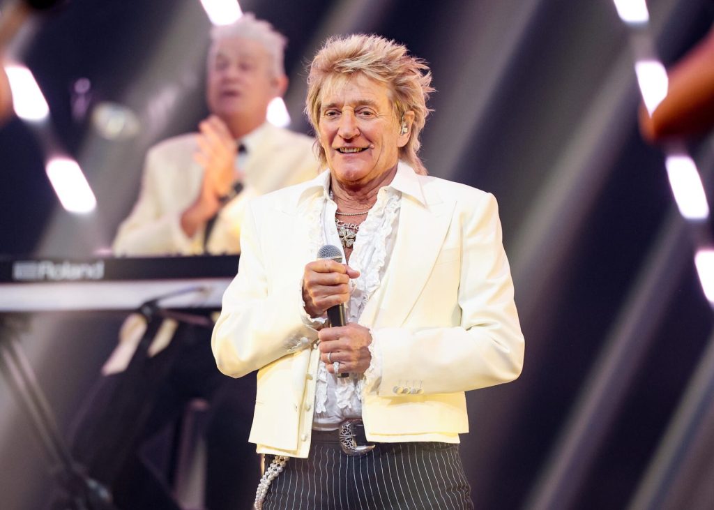 Rod Stewart cancela gira en Norteamérica tras procedimiento cardiaco
