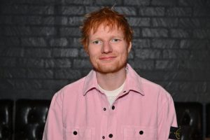 Ed Sheeran escribió 2 de las 10 canciones más populares de hoy