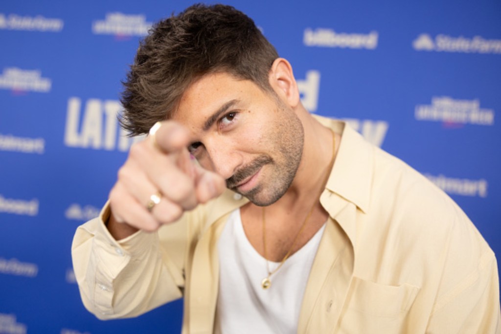 Pablo Alborán cancela show por ‘neumonía grave’