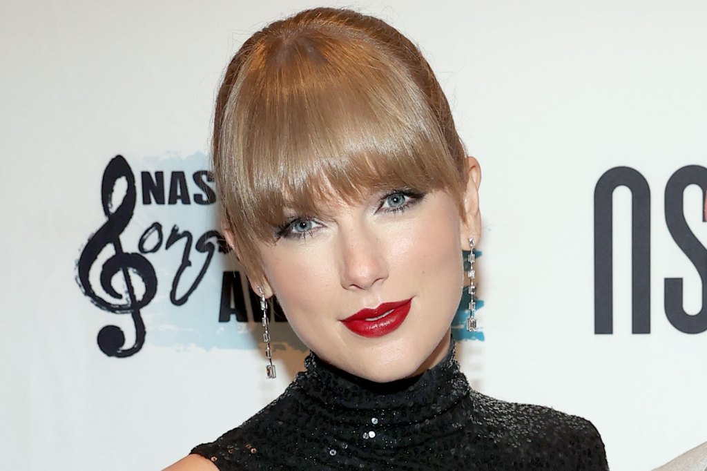 Taylor Swift al Salón de la Fama de los Compositores de Nashville